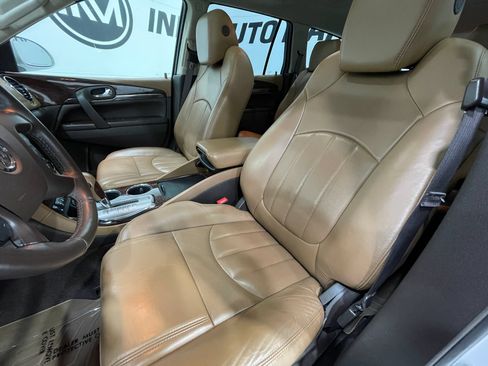Used 2017 Buick Enclave Leather w/ Enclave Tuscan Edition FWD image 14