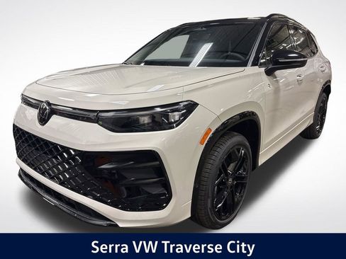 New 2026 Volkswagen Tiguan SE R-Line AWD/4WD image 1