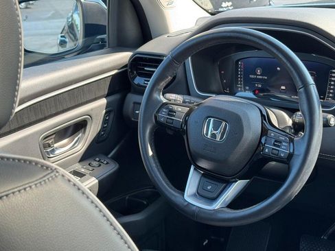Used 2023 Honda Pilot Elite image 13