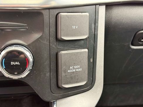 Used 2022 Ford F150 Lariat w/ Equipment Group 502A High image 35