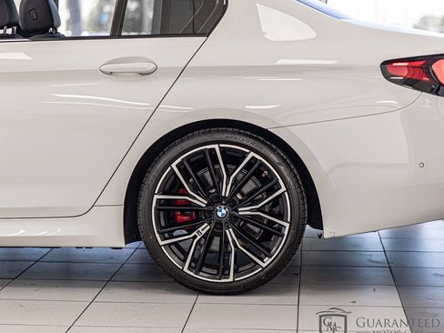 Used 2023 BMW 530i w/ M Sport Package RWD image 8