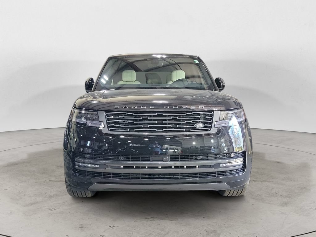 New 2026 Land Rover Range Rover Long Wheelbase SE AWD/4WD image 8