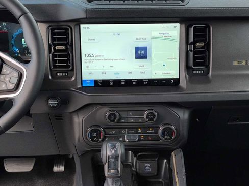 New 2025 Ford Bronco Badlands w/ Sasquatch Package image 24