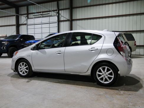 Used 2015 Toyota Prius C Three FWD image 6