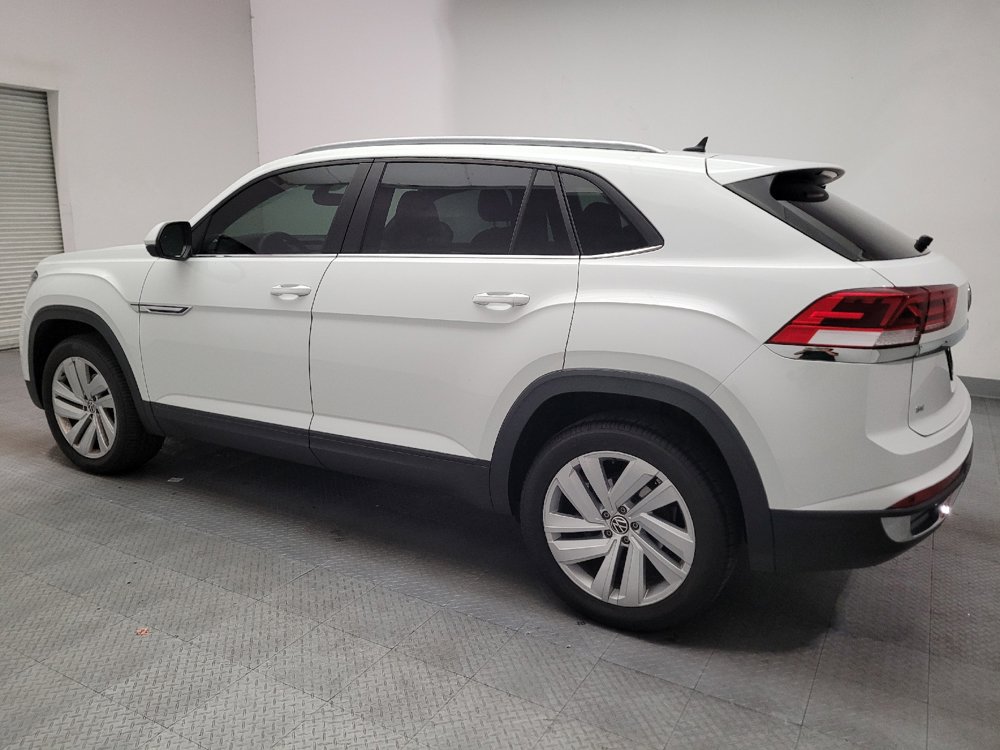 Used 2021 Volkswagen Atlas Cross Sport SE FWD image 3