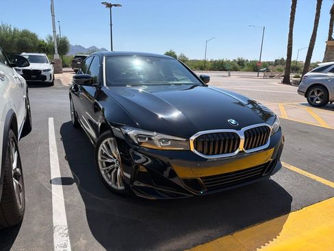 Used 2023 BMW 330i Sedan w/ Convenience Package RWD image 3