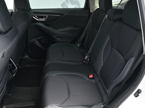 Used 2021 Subaru Forester Premium AWD/4WD image 19