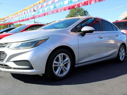 Used 2017 Chevrolet Cruze LT