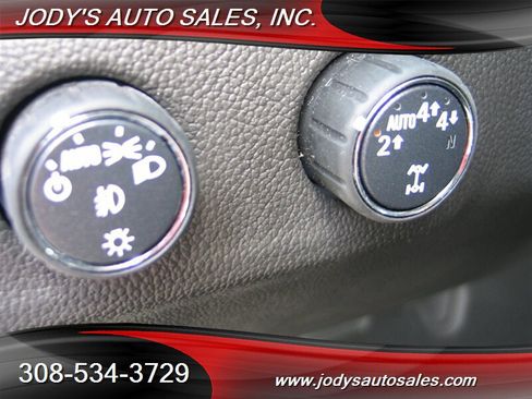 Used 2022 GMC Canyon AT4 w/ Trailering Package image 6