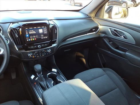 Certified 2023 Chevrolet Traverse LT image 25