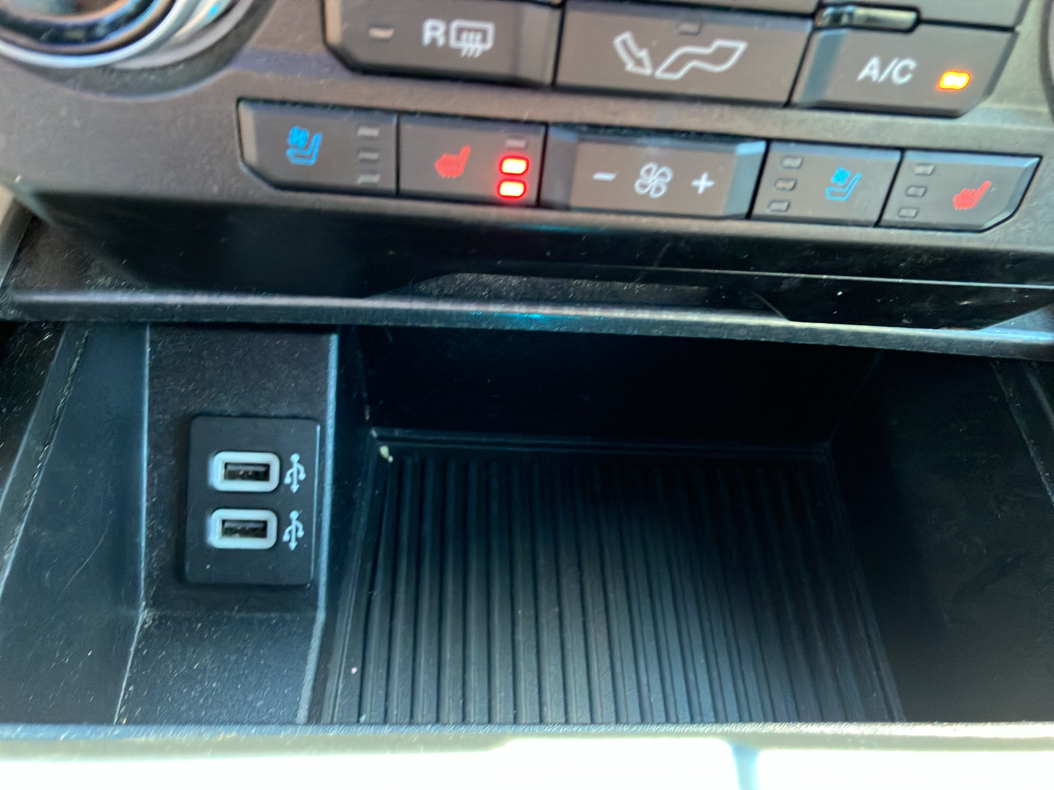 Used 2020 Ford F150 Lariat w/ Equipment Group 502A Luxury AWD/4WD image 26
