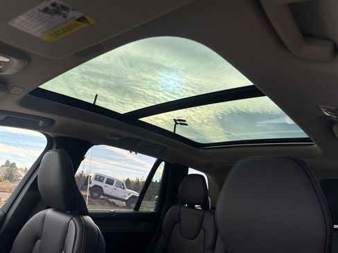 New 2026 Volvo XC90 B6 Ultra w/ Protection Package image 27