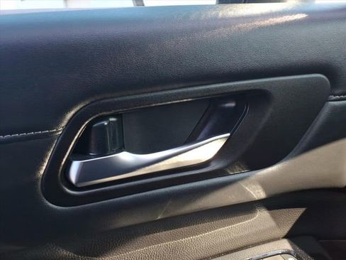 Certified 2024 Nissan Pathfinder SL image 15