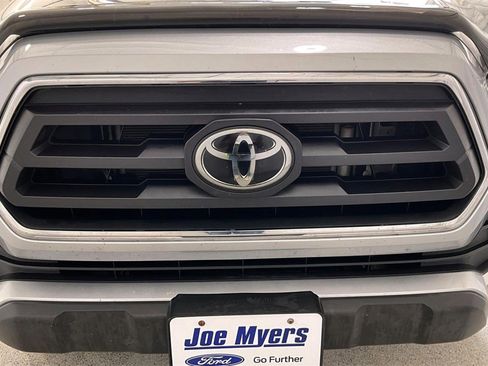 Used 2022 Toyota Tacoma SR5 image 27