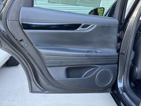 Used 2022 Genesis G80 2.5T image 26