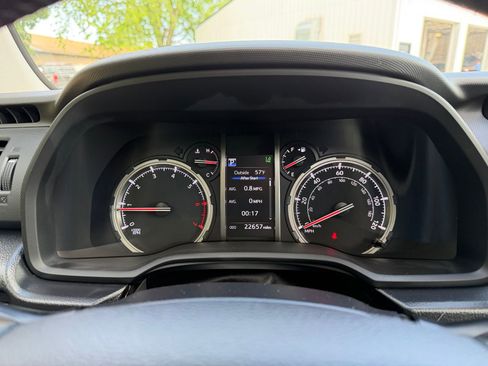 Used 2023 Toyota 4Runner TRD Off-Road Premium w/ Moonroof Package AWD/4WD image 16