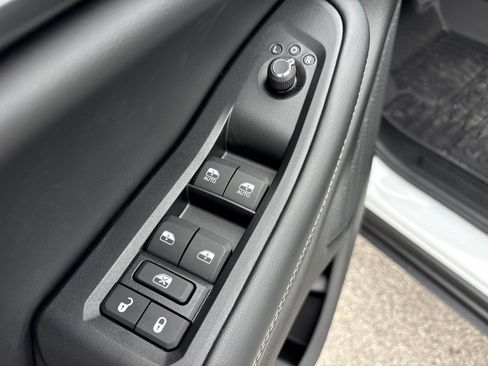 New 2026 Jeep Grand Cherokee L Laredo RWD image 11