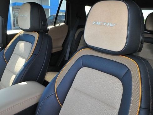 New 2026 Chevrolet Equinox ACTIV w/ LPO, Floor Liner Package image 8
