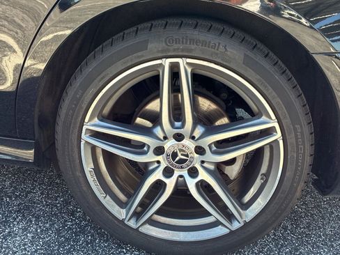 Used 2019 Mercedes-Benz E 300 4MATIC w/ Premium 1 Package image 11