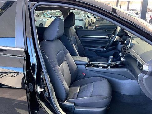 Certified 2023 Nissan Altima 2.5 SV image 9