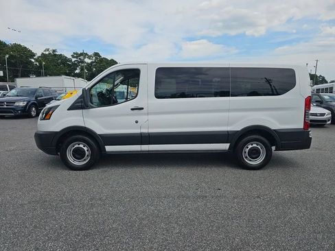 Used 2018 Ford Transit 150 XL RWD image 2