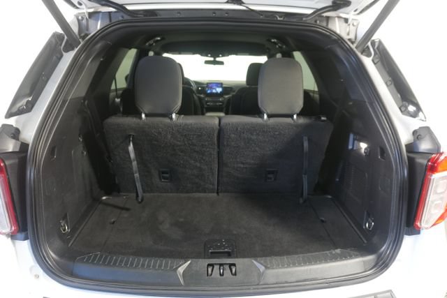 Used 2020 Ford Explorer XLT w/ Comfort Package AWD/4WD image 27