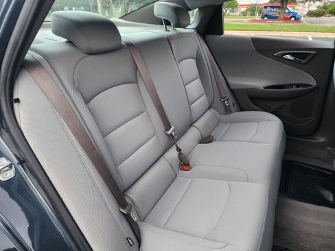 Used 2020 Chevrolet Malibu LS image 16