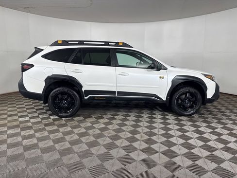 Used 2022 Subaru Outback Wilderness image 4