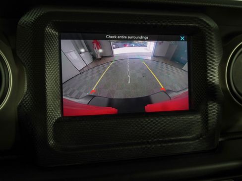 Used 2021 Jeep Wrangler Willys image 22