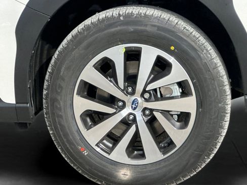 New 2025 Subaru Outback Premium image 33