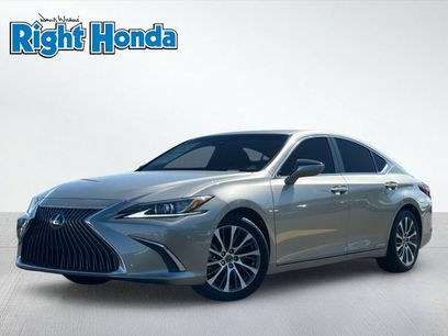 Used 2021 Lexus ES 300h w/ Premium Package