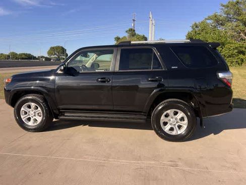 Used 2024 Toyota 4Runner SR5 Premium image 4