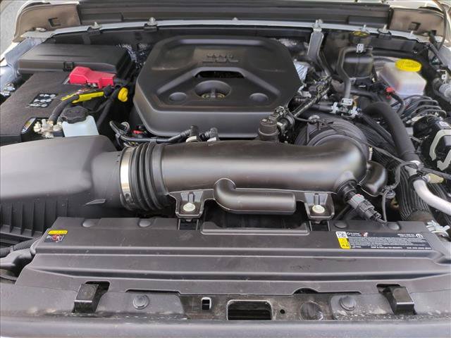 Used 2026 Jeep Wrangler Unlimited Sahara AWD/4WD image 21