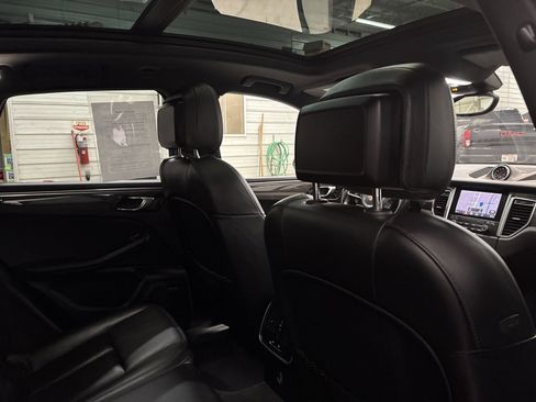 Used 2018 Porsche Macan GTS image 33