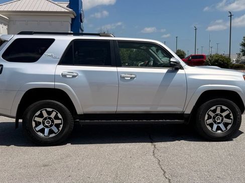 Used 2023 Toyota 4Runner TRD Off-Road Premium AWD/4WD image 8