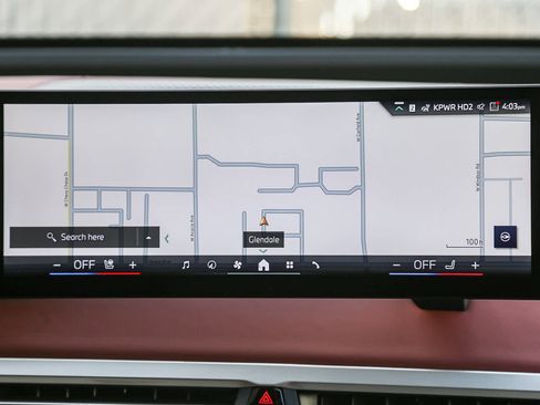 Used 2025 BMW iX xDrive50 image 10