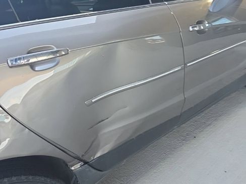 Used 2012 Cadillac SRX Luxury image 7