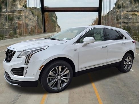 New 2026 Cadillac XT5 Premium Luxury w/ Driver Assist Package FWD image 3