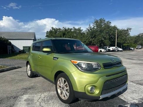 Used 2018 Kia Soul + FWD image 7