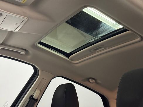 Used 2020 Ford EcoSport SE image 4