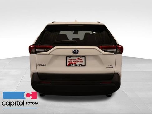 Certified 2024 Toyota RAV4 LE AWD/4WD image 4