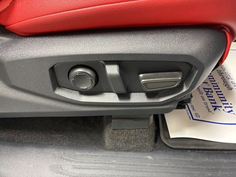 Used 2024 Toyota Tacoma TRD Pro image 32