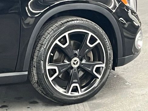Used 2018 Mercedes-Benz GLA 250 image 34