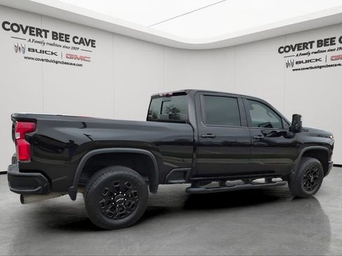 Used 2024 Chevrolet Silverado 2500 LTZ w/ LTZ Plus Package image 10