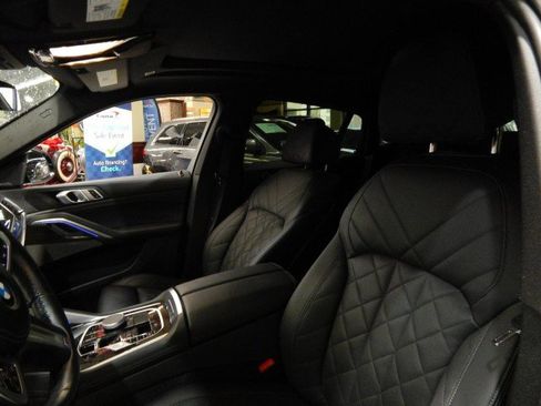 Used 2025 BMW X6 xDrive40i image 21