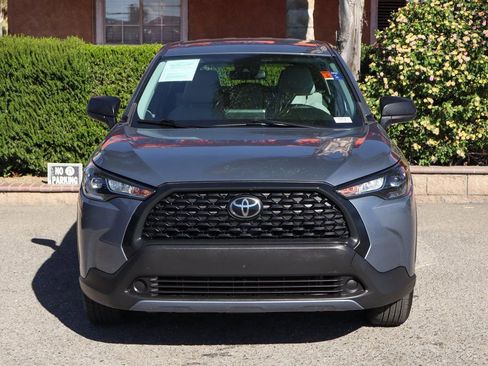 Used 2022 Toyota Corolla Cross L image 3