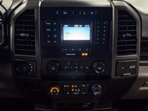 Used 2022 Ford F250 XL w/ Power Equipment Group image 26