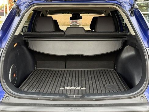 Used 2022 Toyota Corolla Cross LE image 4