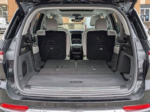 Certified 2023 Jeep Grand Cherokee L Overland AWD/4WD image 6