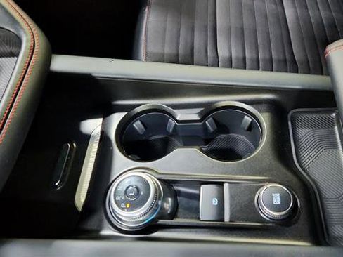 Used 2025 Ford Explorer ST-Line w/ ST-Line Street Pack image 16